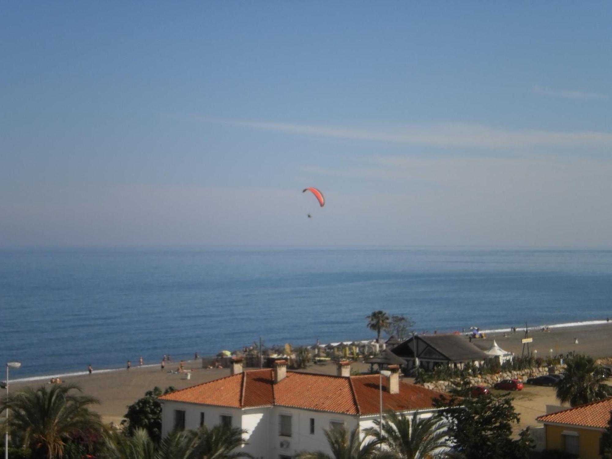 Bq Andalucia Beach Hotel Torre Del Mar Exterior photo